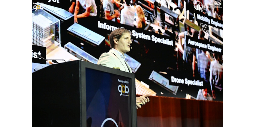 Maximilian Zielinski, Senior Partner - Foster + Partners